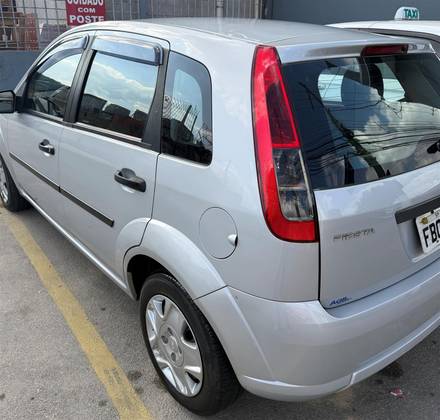 FORD FIESTA 1.0 ROCAM 8V FLEX 4P MANUAL FORD FIESTA 1.0 ROCAM 8V FLEX 4P MANUAL